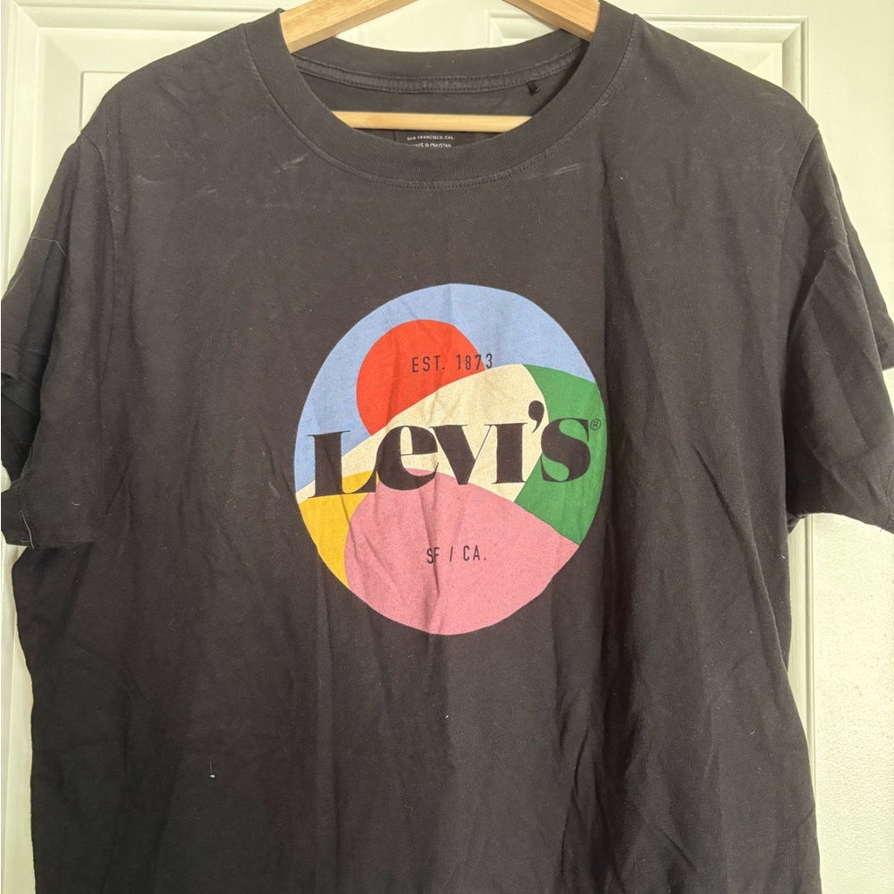 Levi's Black Graphic T-Shirt Cropped